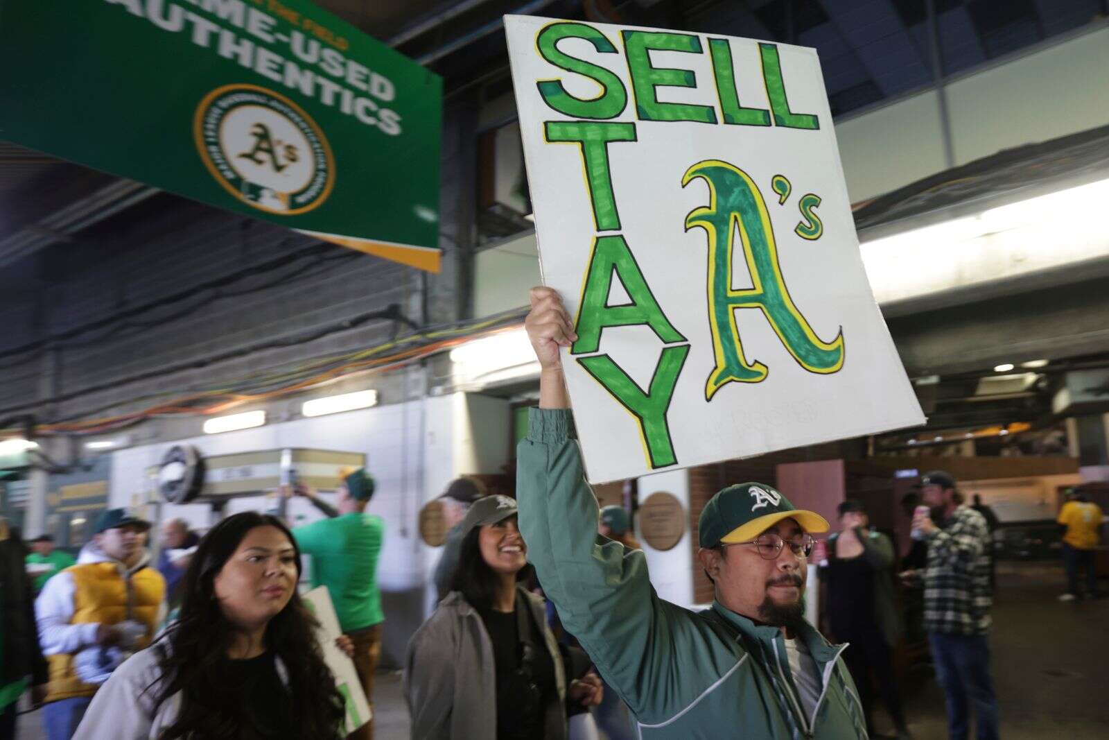 Oakland Athletics start process of applying to MLB for move to Las