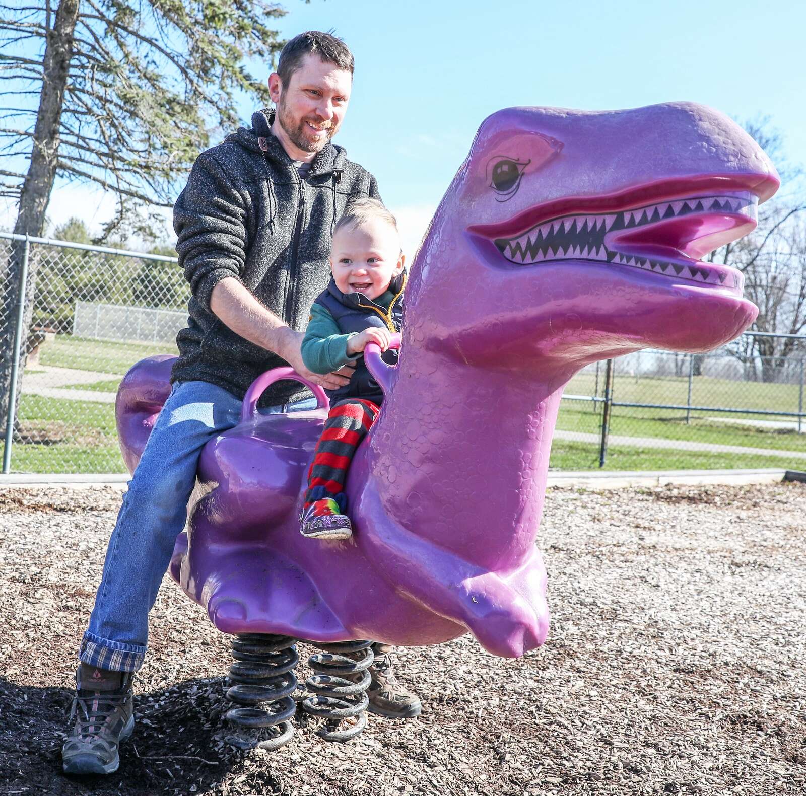 Fun at the park: People enjoy outdoors Monday at Alameda Park – Butler Eagle
